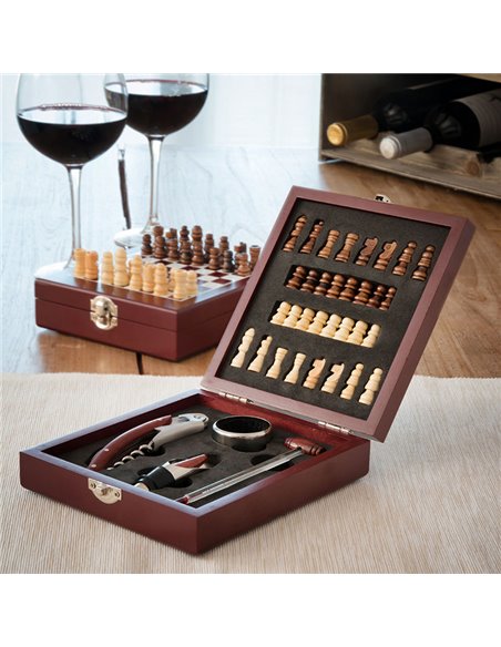 Estuche 5 accesorios de vino y juego de ajedrez INNOVAGOODS 37 piezas